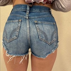 HOLISTER SHORTS